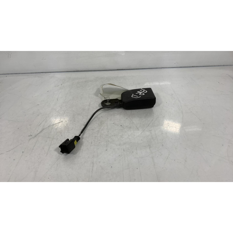 Attache ceinture arriere droit PEUGEOT 207 Photo n°3
