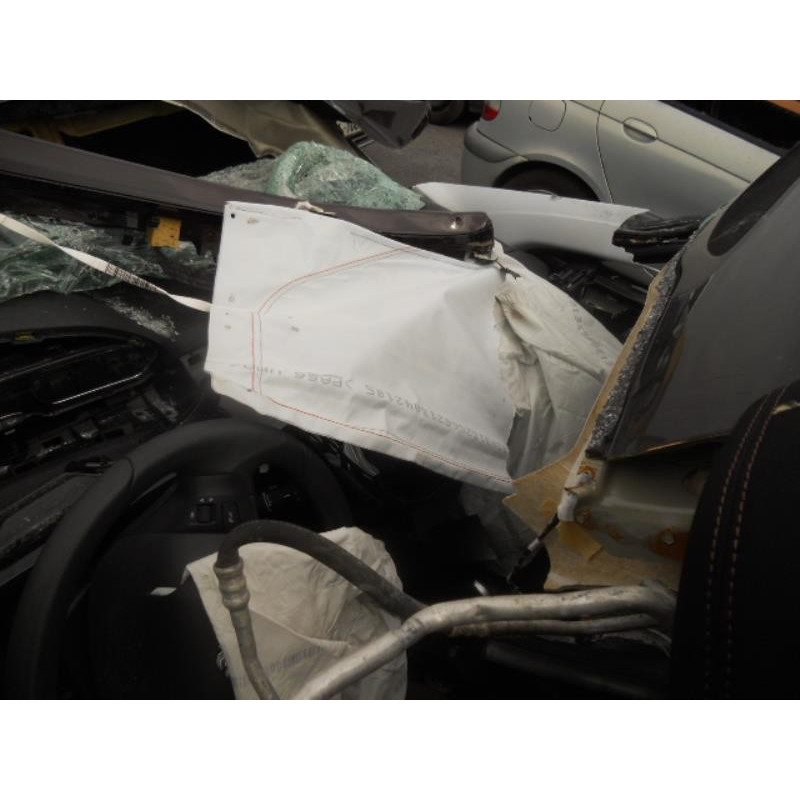 Serrure arriere gauche PEUGEOT 208 1 Photo n°8