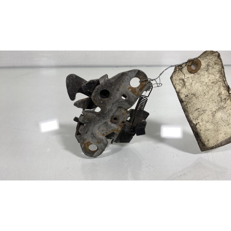 Fermeture de capot RENAULT SCENIC 1 Photo n°3