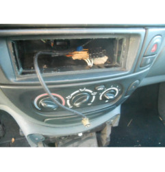 Fermeture de capot RENAULT SCENIC 1