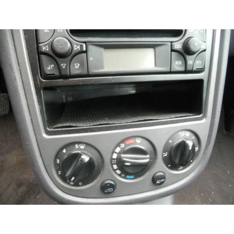 Poignee porte arriere gauche MERCEDES CLASSE A 168 Photo n°11