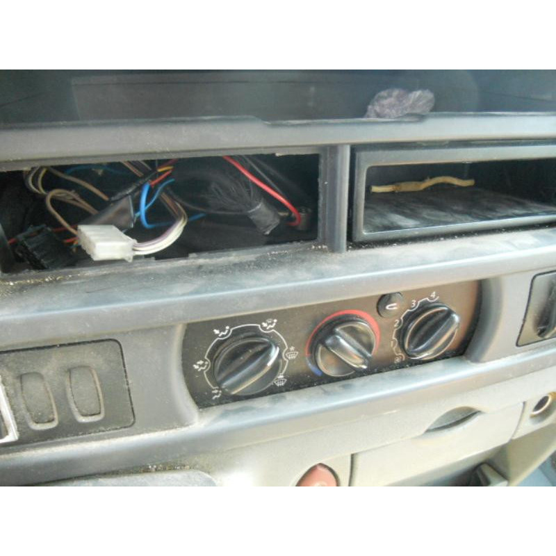 Poignee interieur porte de coffre droite RENAULT MASTER 2 Photo n°11
