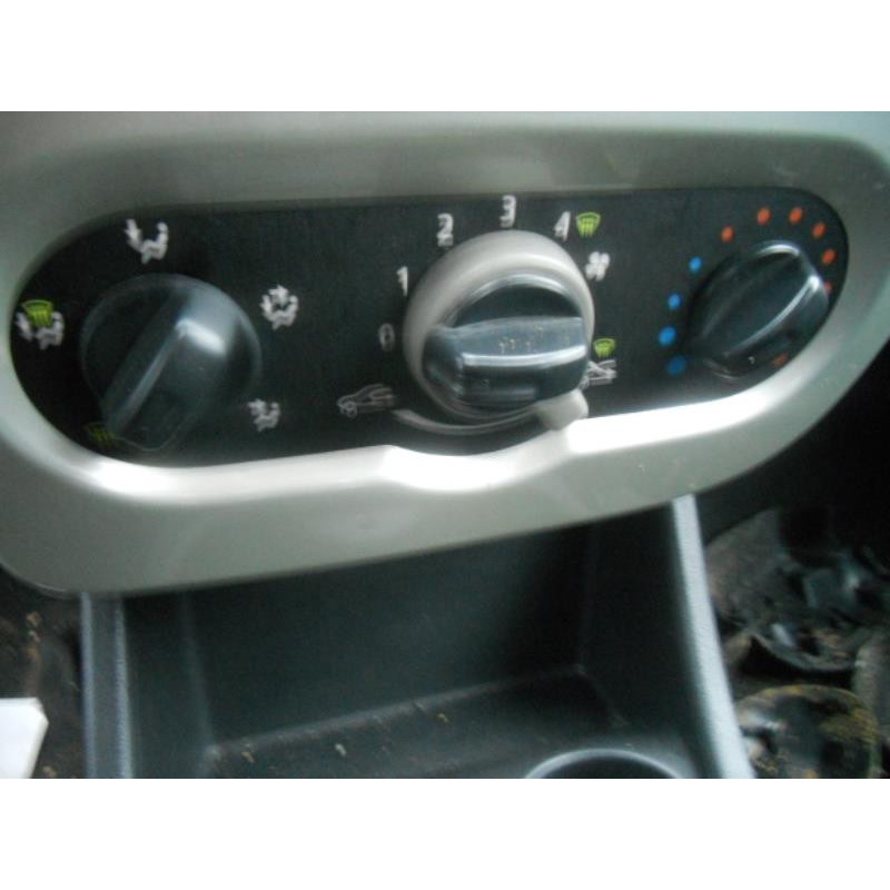 Poignee interieur arriere droit DACIA LOGAN MCV 1 Photo n°9