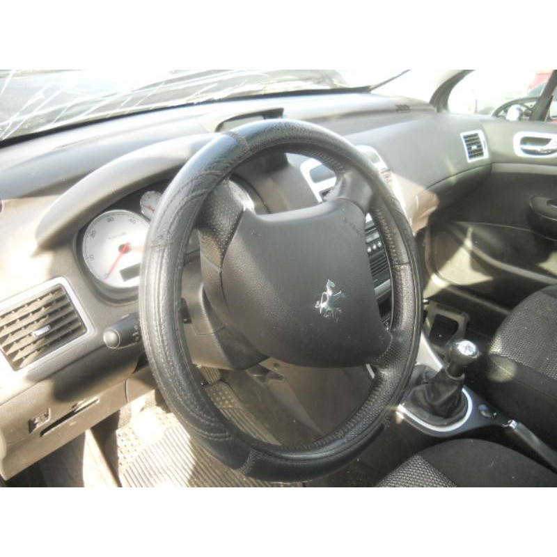 Bouton de warning PEUGEOT 307 Photo n°8