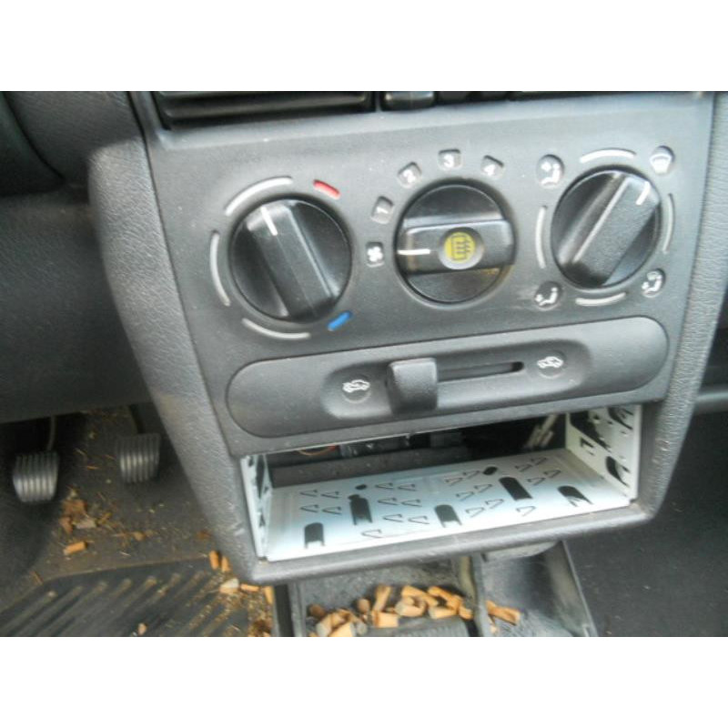 Commande chauffage OPEL CORSA B Photo n°9