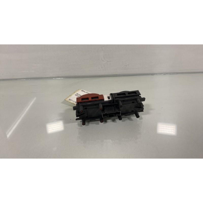 Bouton de warning RENAULT MEGANE 2 Photo n°3