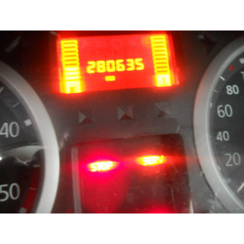 Poignee interieur arriere gauche RENAULT CLIO 2 CAMPUS Photo n°11