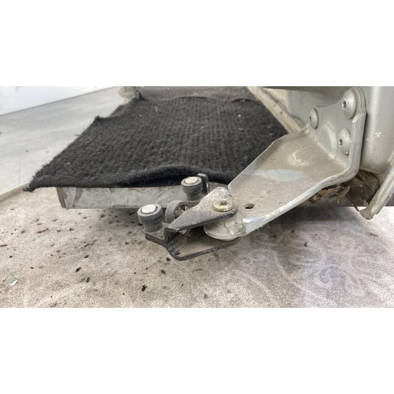 Porte laterale gauche RENAULT KANGOO 1 Photo n°11