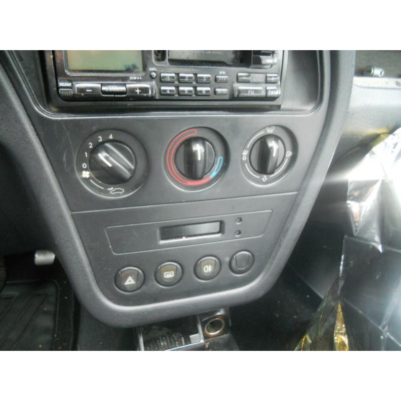 Poignee interieur avant droit PEUGEOT 306 Photo n°9