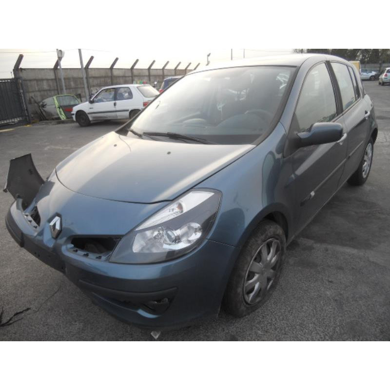 Capot RENAULT CLIO 3 Photo n°3