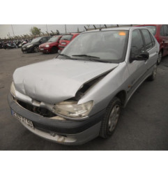 Bras essuie glace avant droit PEUGEOT 306