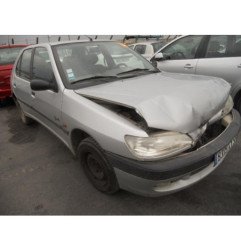 Bras essuie glace avant droit PEUGEOT 306