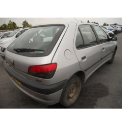 Bras essuie glace avant droit PEUGEOT 306