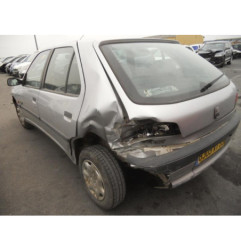 Bras essuie glace avant droit PEUGEOT 306
