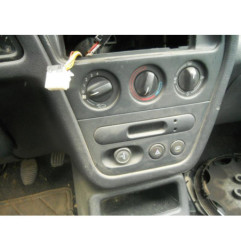 Bras essuie glace avant droit PEUGEOT 306