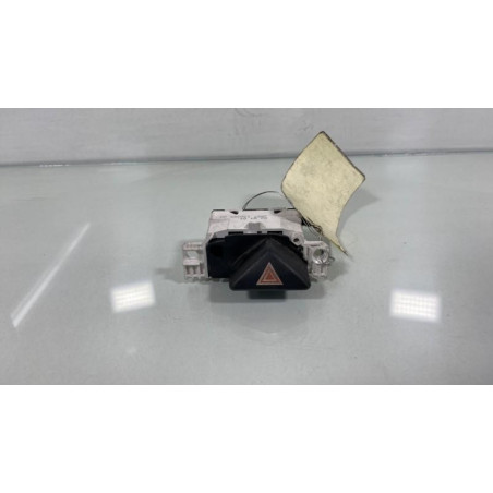 Bouton de warning FORD FOCUS 1 Photo n°1