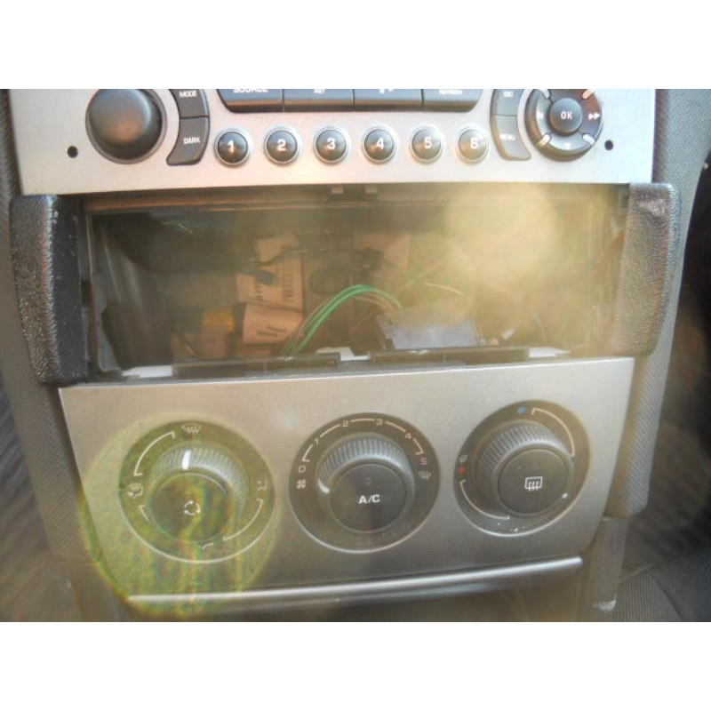 Bouton de warning PEUGEOT 308 1 Photo n°9