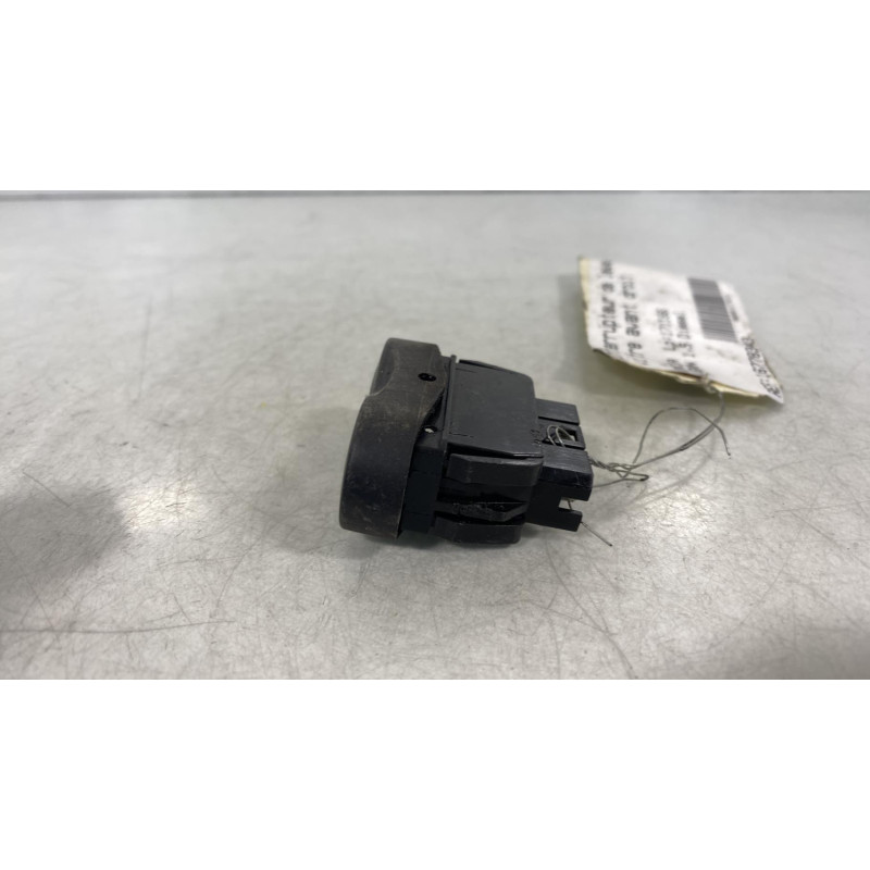 Interrupteur de leve vitre avant droit DACIA LOGAN MCV 1 Photo n°2