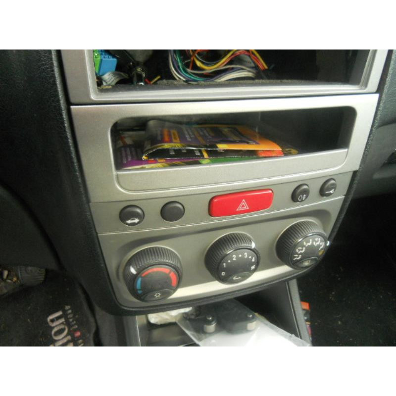 Bras essuie glace avant droit ALFA ROMEO 147 Photo n°8