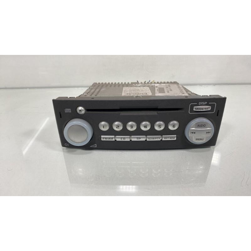 Autoradio d'origine MITSUBISHI COLT 6 Photo n°1