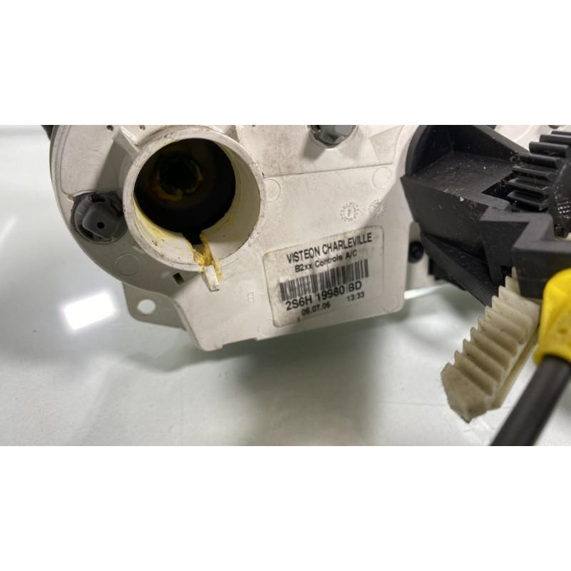 Commande chauffage FORD FIESTA 5 Photo n°3