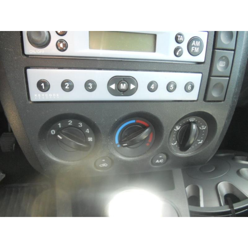 Commande chauffage FORD FIESTA 5 Photo n°10