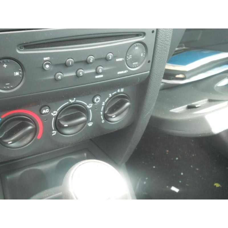 Poignee porte arriere gauche RENAULT CLIO 2 CAMPUS Photo n°9