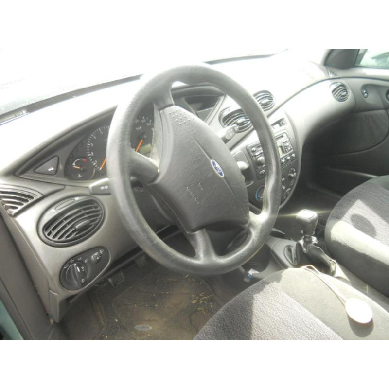 Bouton de warning FORD FOCUS 1 Photo n°8