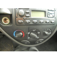 Bouton de warning FORD FOCUS 1