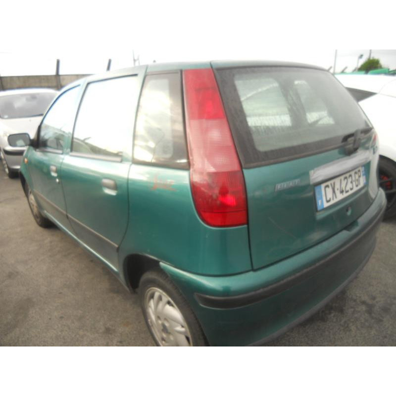 Optique avant secondaire gauche (feux)(clignotant) FIAT PUNTO 1 Photo n°7