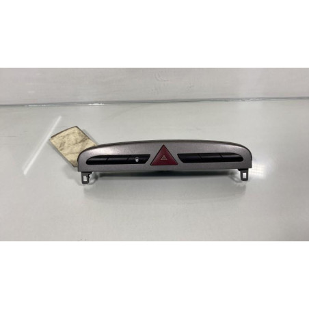 Bouton de warning PEUGEOT 308 1 Photo n°1