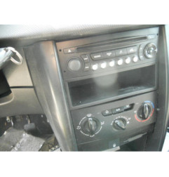 Bras essuie glace avant gauche PEUGEOT 207