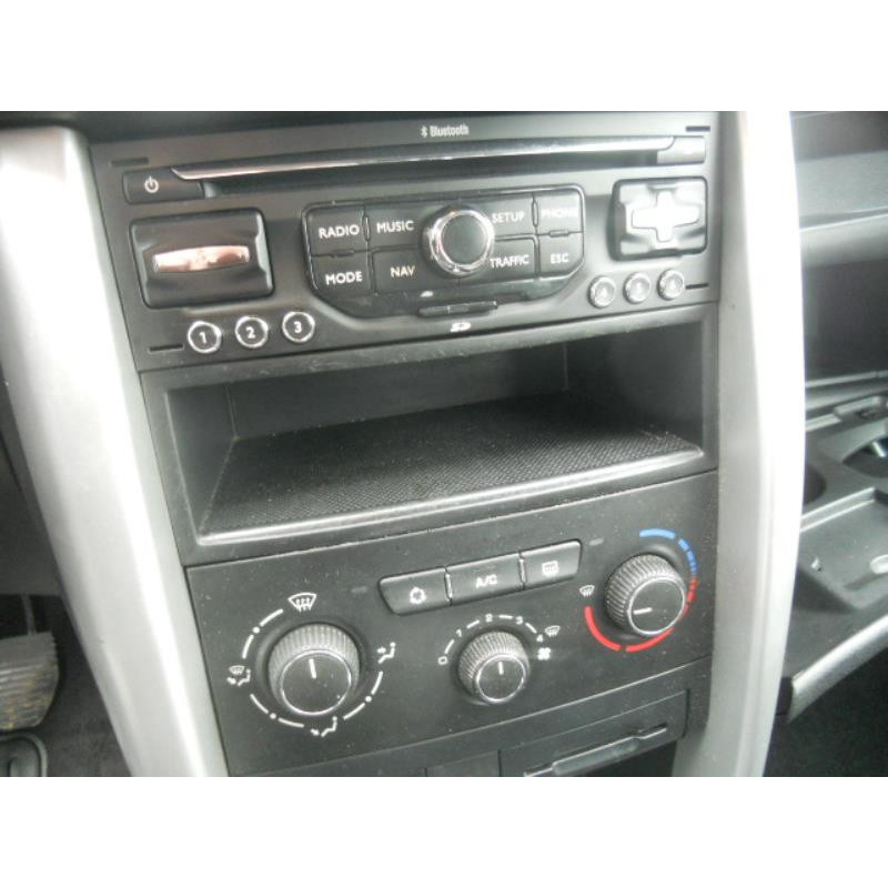 Poignee interieur avant gauche PEUGEOT 207 Photo n°12