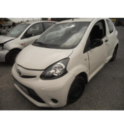 Feu arriere stop central TOYOTA AYGO 1