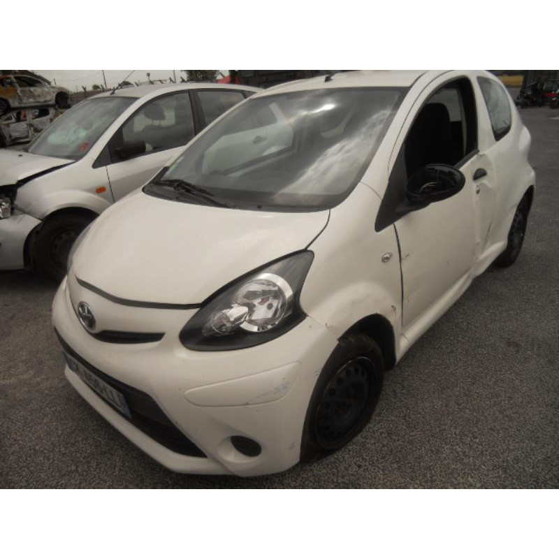 Feu arriere stop central TOYOTA AYGO 1 Photo n°4