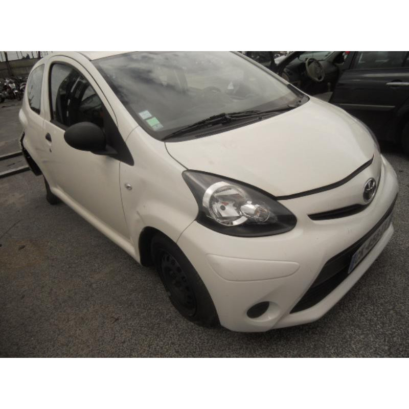 Feu arriere stop central TOYOTA AYGO 1 Photo n°5