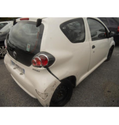 Feu arriere stop central TOYOTA AYGO 1