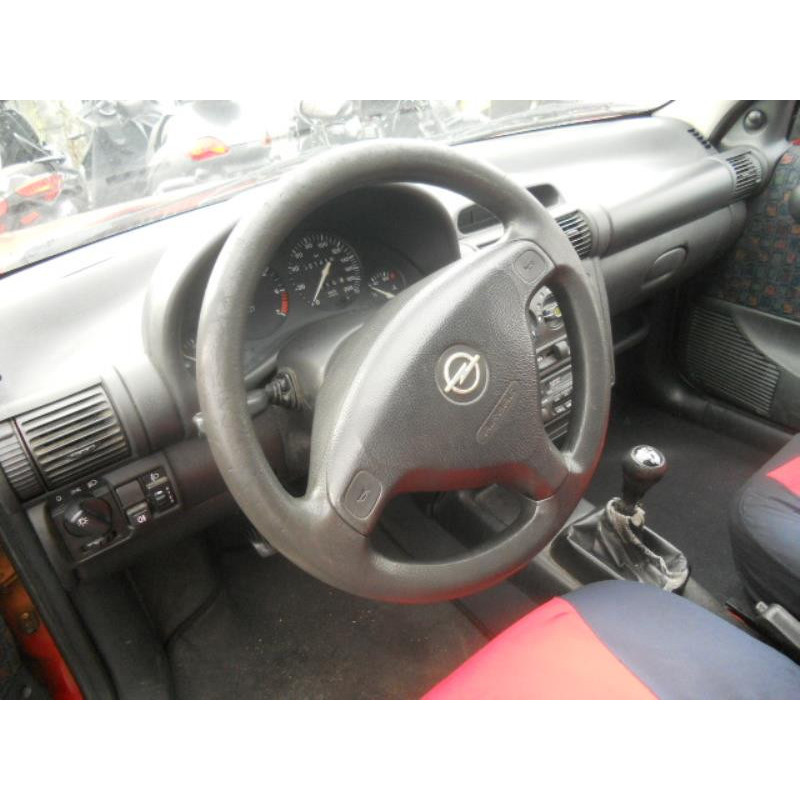 Porte avant droit OPEL CORSA B Photo n°7