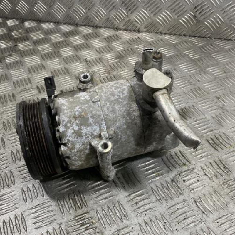 Compresseur clim FORD FOCUS 3 Photo n°3