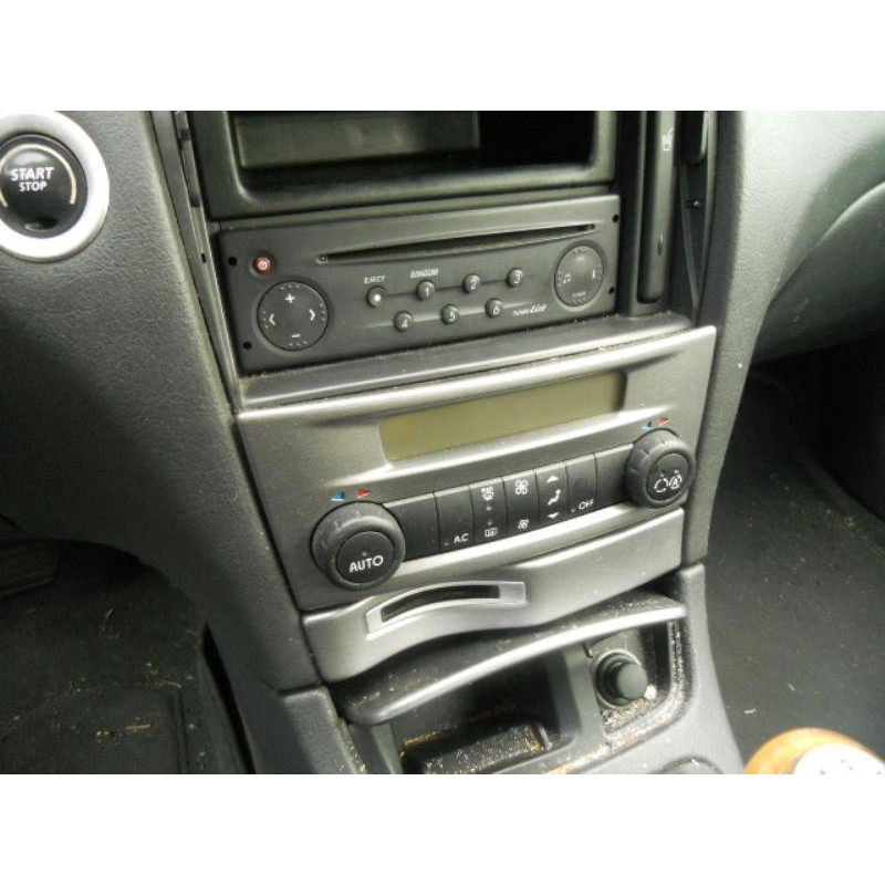 Bras essuie glace avant gauche RENAULT LAGUNA 2 Photo n°7