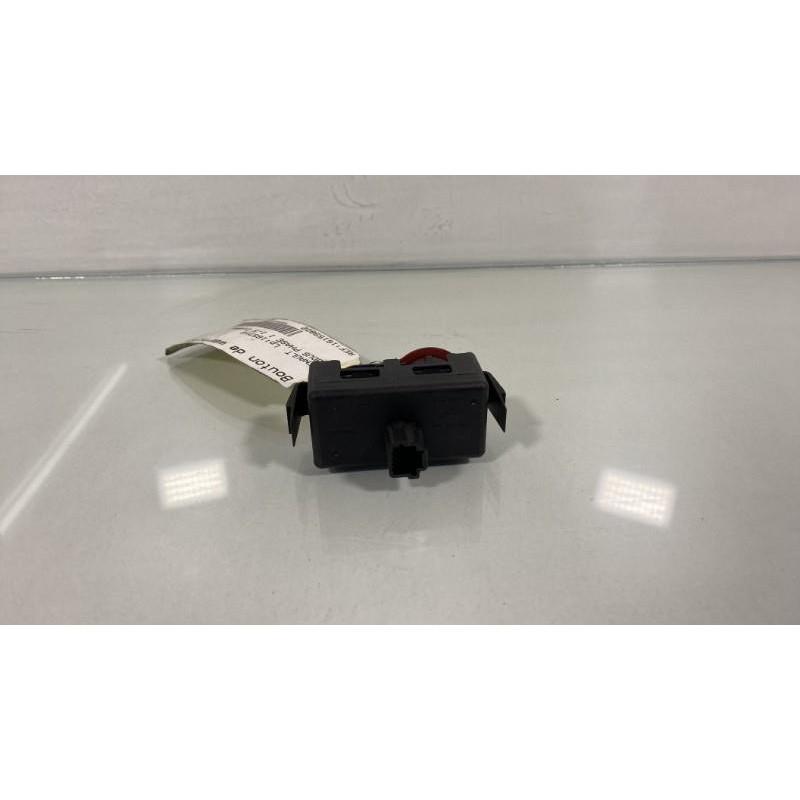 Bouton de warning RENAULT MODUS Photo n°3