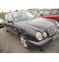 Serrure avant droit MERCEDES CLASSE E 210