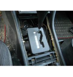 Serrure arriere gauche MERCEDES 300 W124