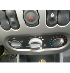 Charniere de porte arriere droit DACIA SANDERO 1