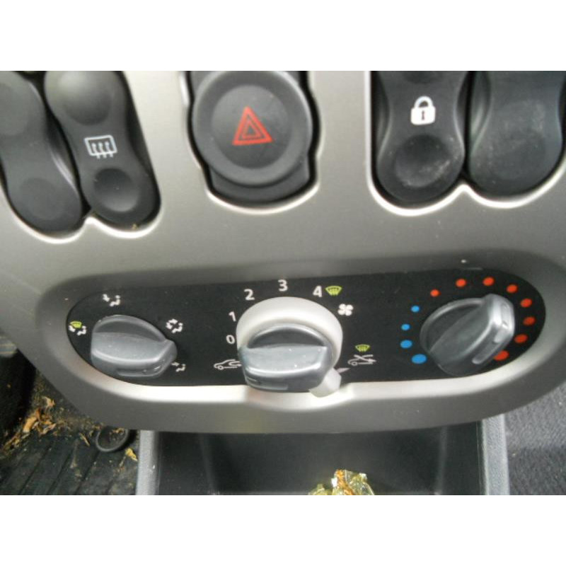 Charniere de porte arriere gauche DACIA SANDERO 1 Photo n°8