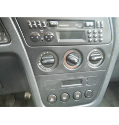 Bras essuie glace avant droit PEUGEOT 306
