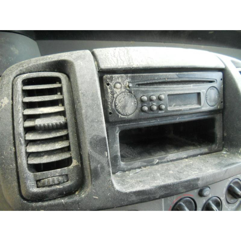 Poignee porte avant gauche RENAULT TRAFIC 2 Photo n°11