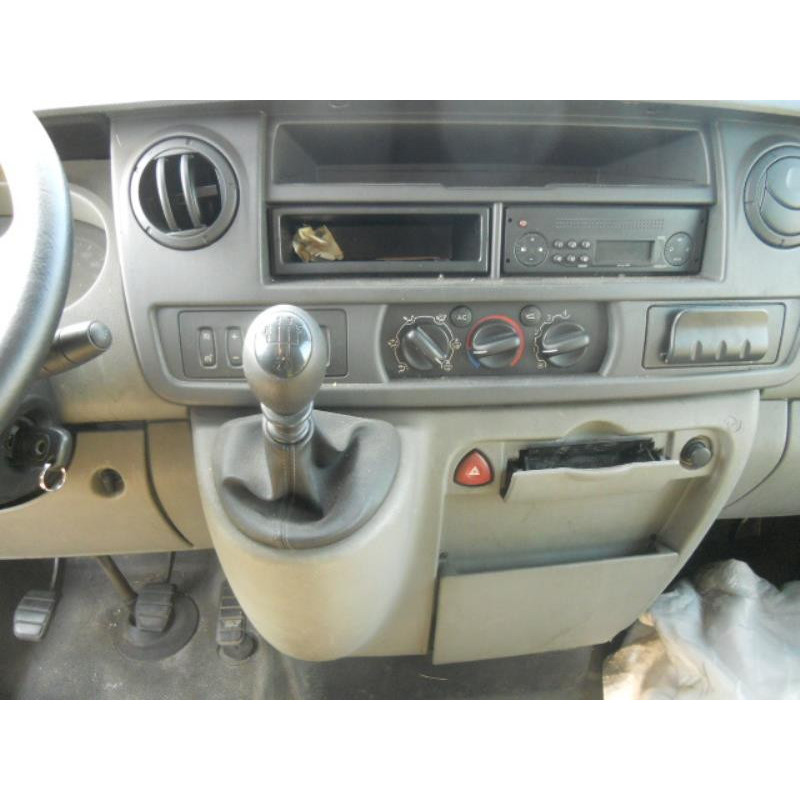 Pare choc avant RENAULT MASTER 2 Photo n°13