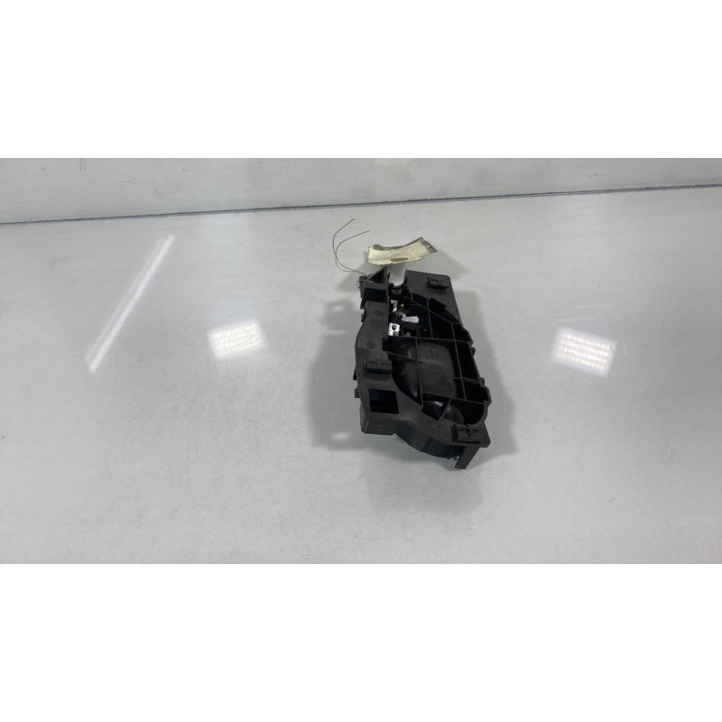 Poignee interieur arriere gauche PEUGEOT 208 1 Photo n°3
