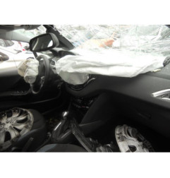 Commande GPS PEUGEOT 208 1